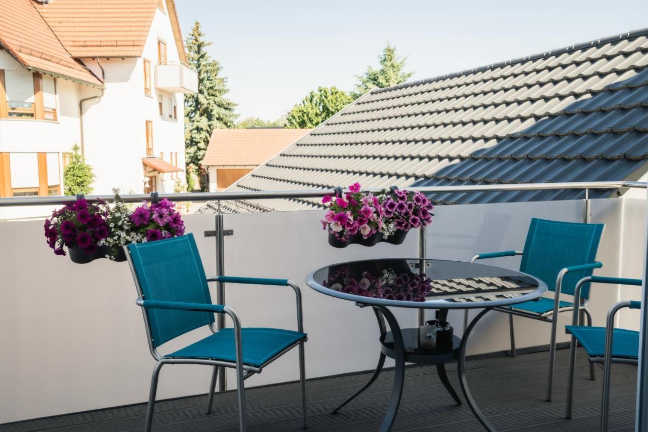 Ferienwohnung Am Zeppelin Hangar Friedrichshafen Ngoại thất bức ảnh