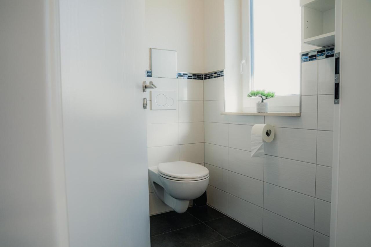 Ferienwohnung Am Zeppelin Hangar Friedrichshafen Ngoại thất bức ảnh